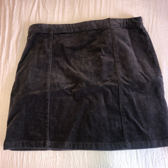 Corduroy grey mini skirt - Picture 1 of 3
